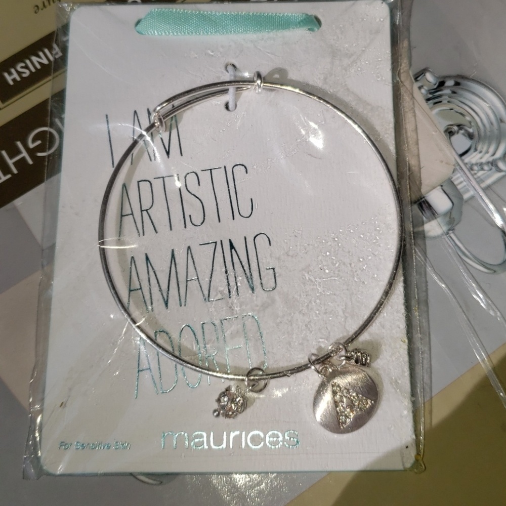 Bangle bracelet